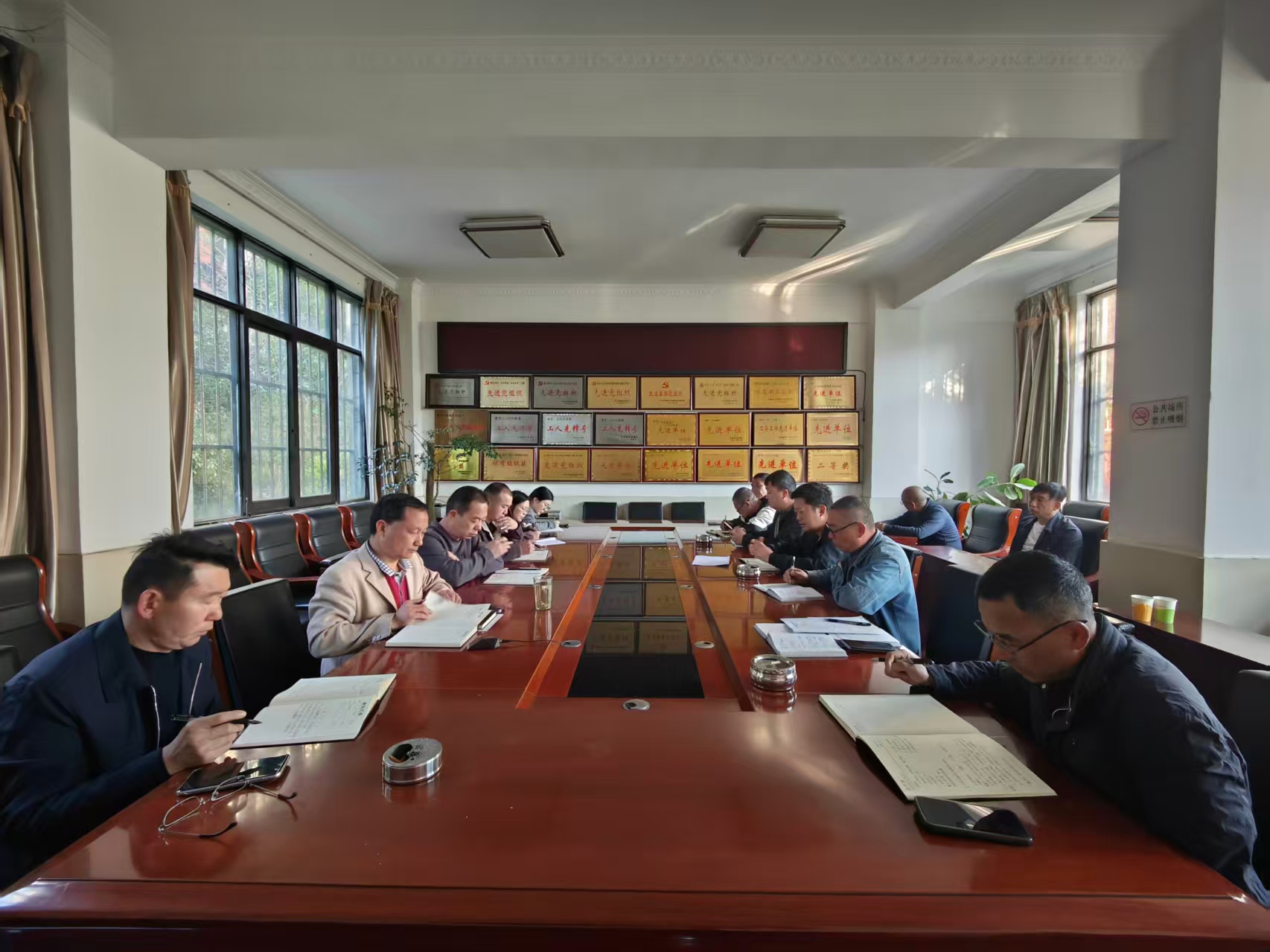 后所煤矿公司选煤厂召开安全风险辨识及隐患排查治理专题会